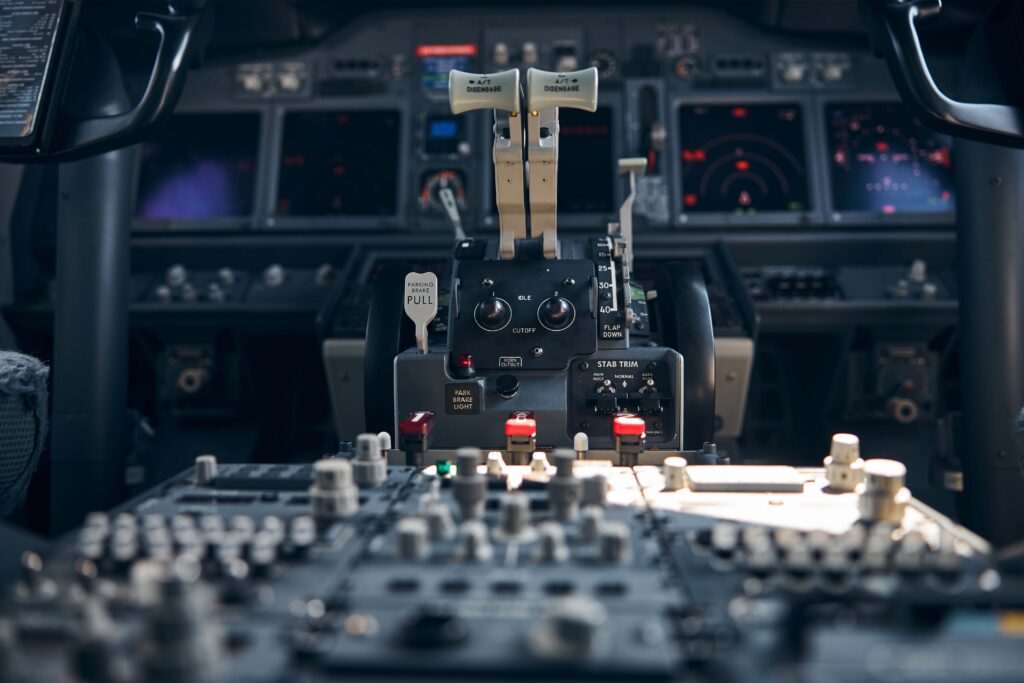 axelera-technologies-private-jet-control-repair-collins